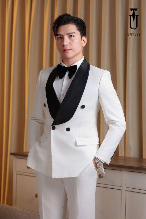 BỘ TUXEDO MÀU TRẮNG VE SAM ĐEN