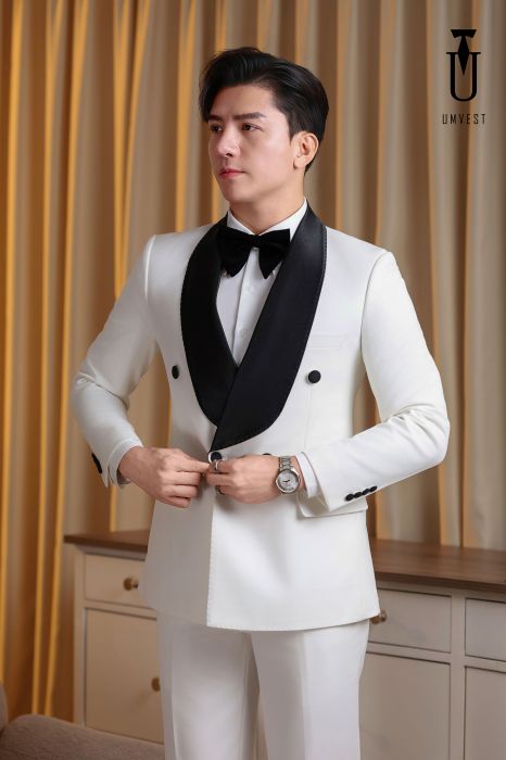 BỘ TUXEDO MÀU TRẮNG VE SAM ĐEN