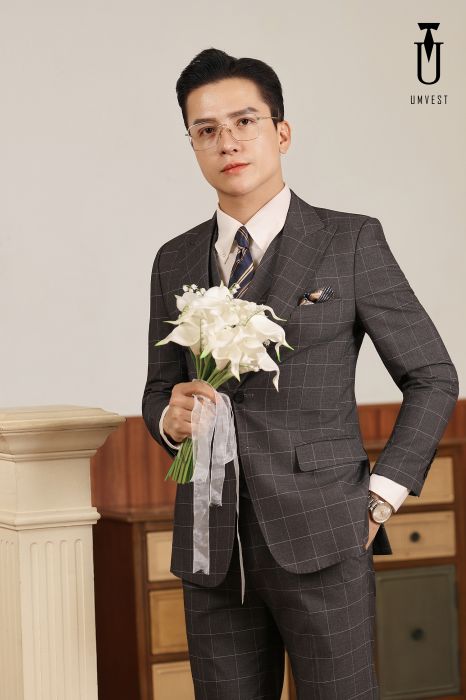 VEST CHÚ RỂ XÁM ĐẬM CARO