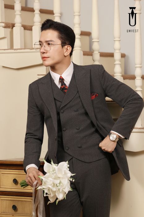 VEST CHÚ RỂ XÁM ĐẬM KẺ