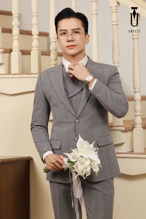 VEST CHÚ RỂ XÁM NHẠT CARO