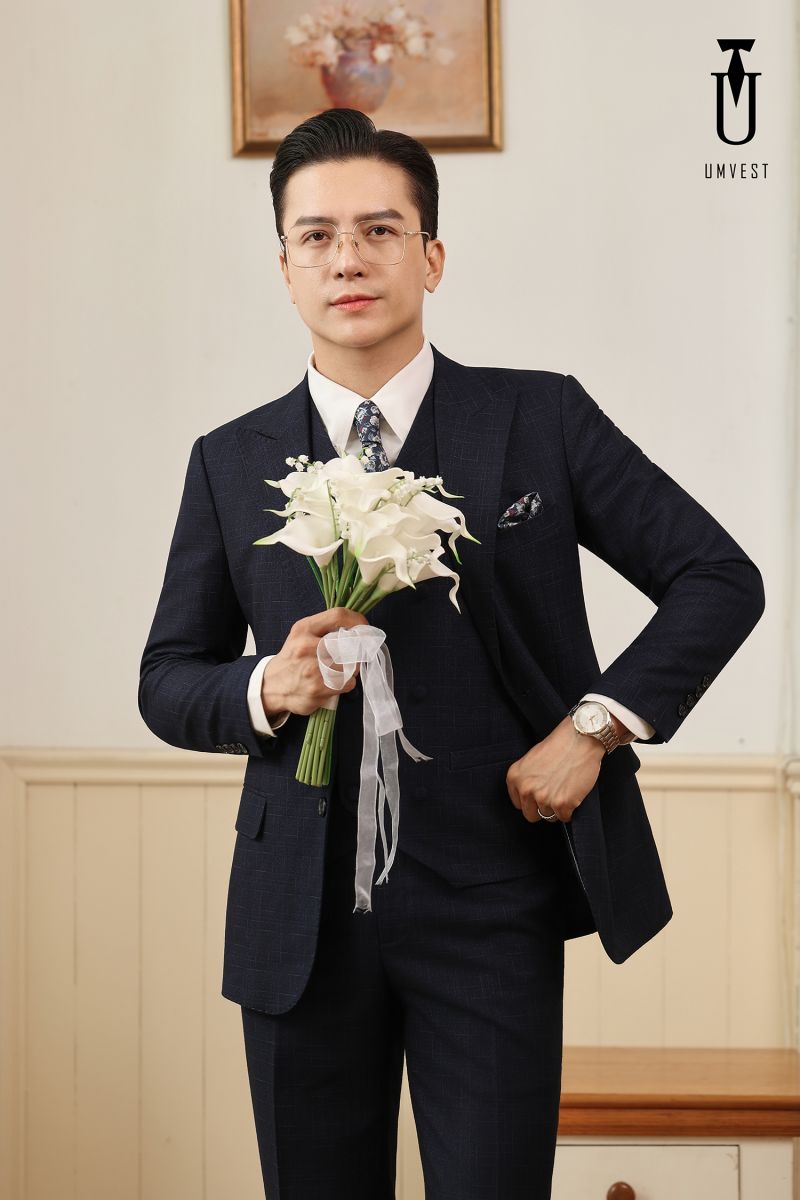 Hướng dẫn chọn vest cưới cho chú rể chuẩn phong cách