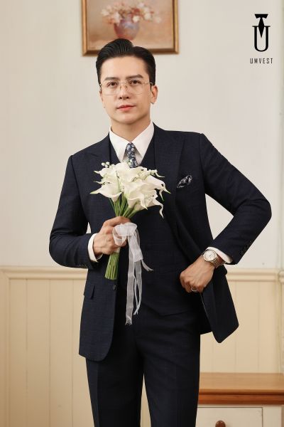 Hướng dẫn chọn vest cưới cho chú rể chuẩn phong cách
