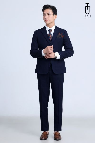 Xu Hướng Áo Vest Nam Hàn Quốc: Từ Công Sở Đến Dạo Phố