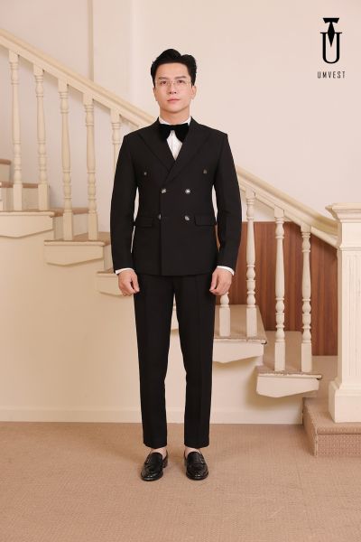 Tại Sao Vest Đen Là Lựa Chọn Hoàn Hảo Cho Chú Rể?