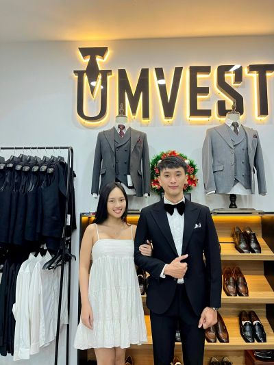 Thuê vest nam tại TPHCM – Giải pháp tiết kiệm cho sự kiện quan trọng