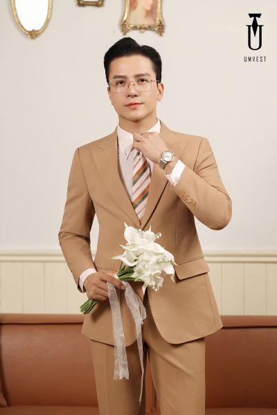 Phong cách chú rể 2025: Tối giản, cổ điển hay phá cách? Umvestnam bật mí kiểu dáng vest đẹp