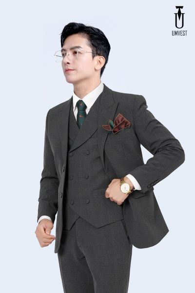 Chọn Áo Vest Nam Umvestnam: Bí Quyết Để Trở Nên Nổi Bật Tại TPHCM